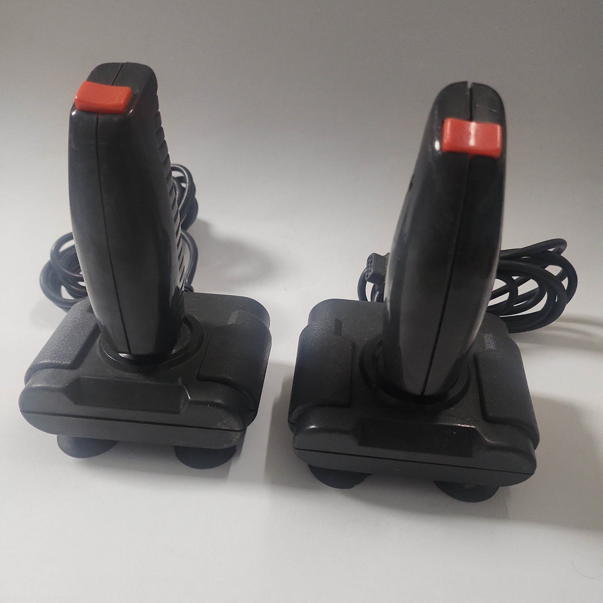 Atari 2600 & 2 Controllers/ Joysticks - Feniks Gameshop