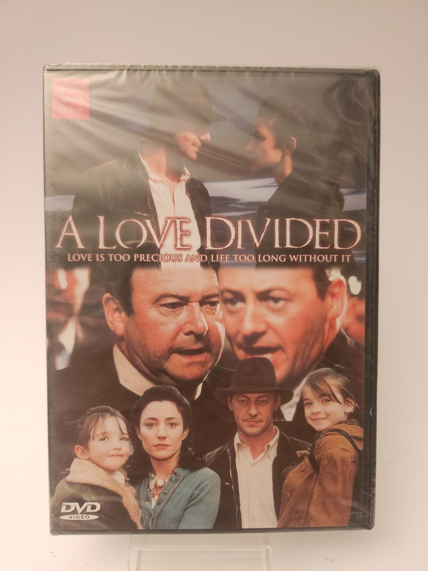 A Love Divided geseald DVD - Dvd Volwassenen