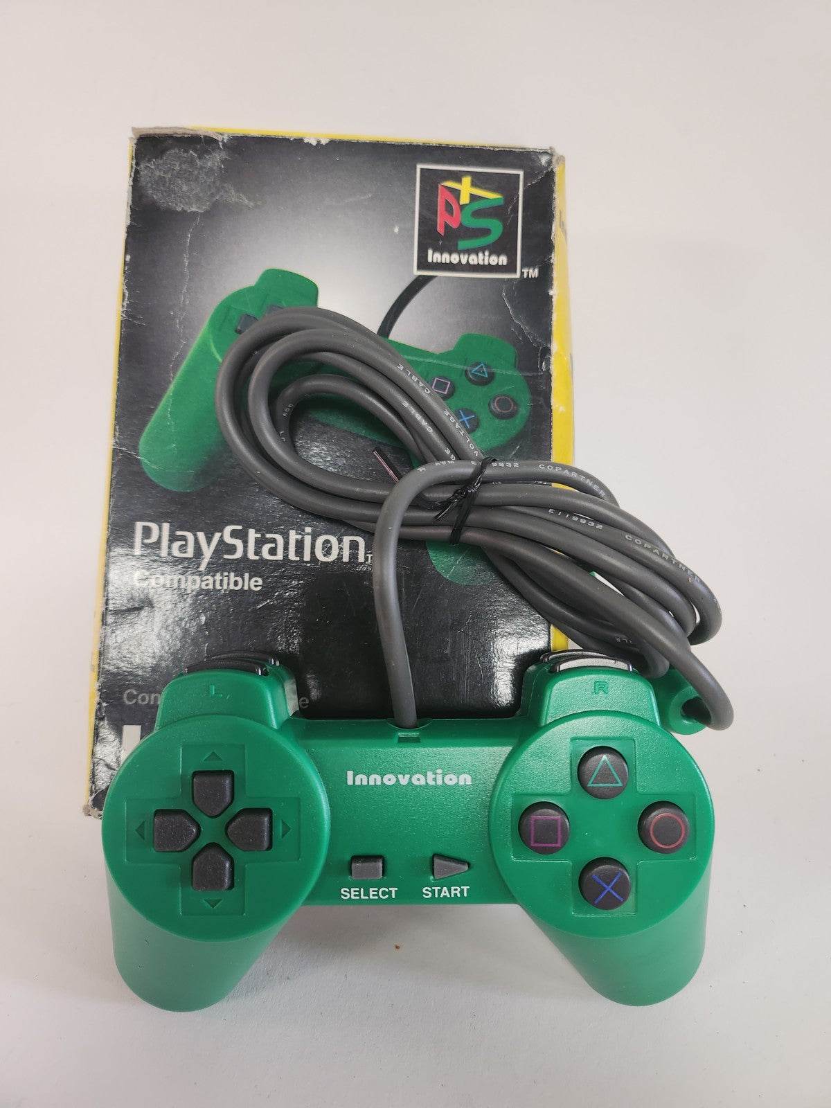 Innovation Green Controller in doos Playstation 1 - Feniks Gameshop