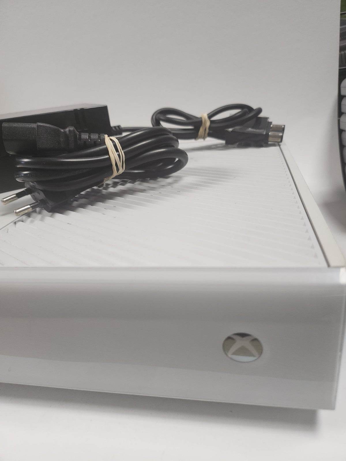 Xbox One White (model 1540) met adapter - Feniks Gameshop