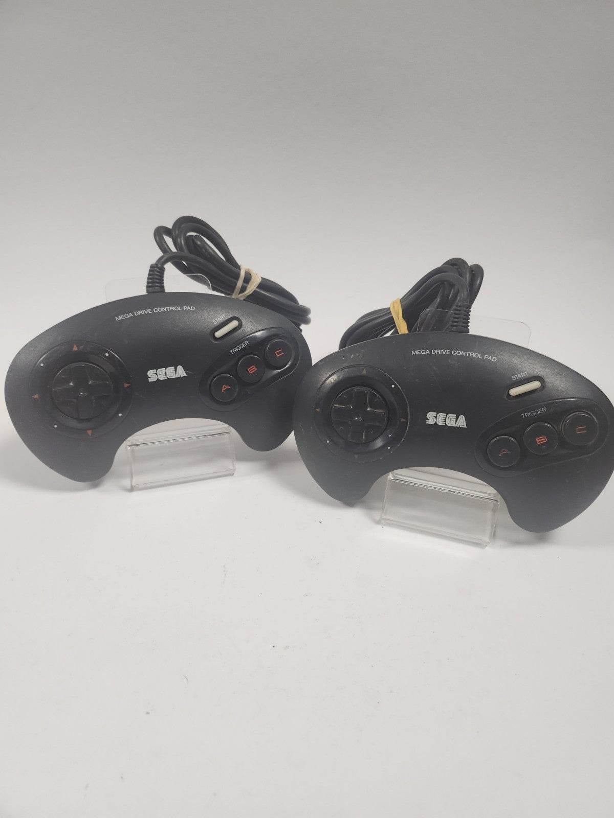 Sega Mega Drive 16-bit met 2 controllers en alle kabels. - Feniks Gameshop