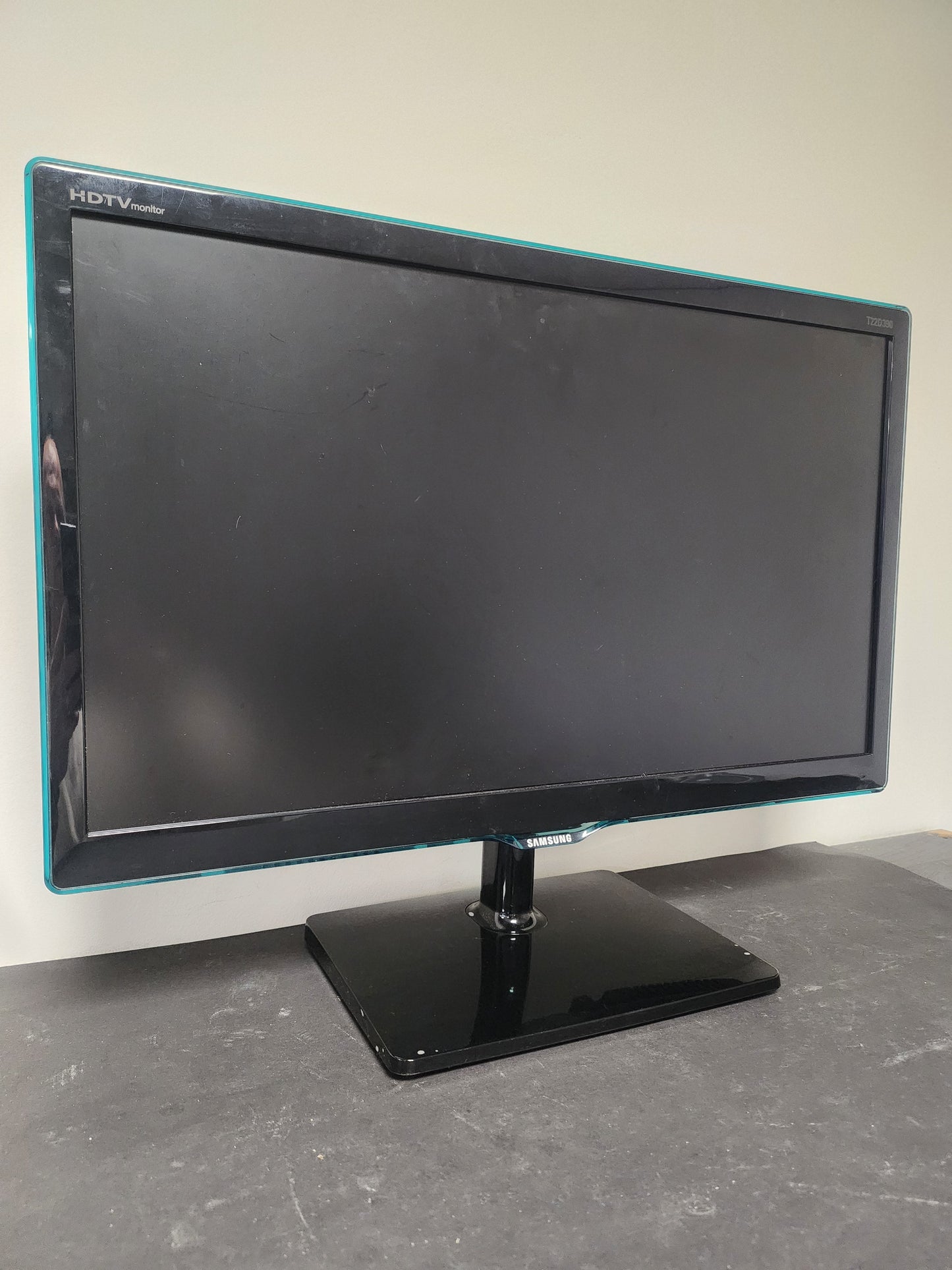 Samsung LT22D390EW 22inch PC Beeldscherm - PC Beeldscherm