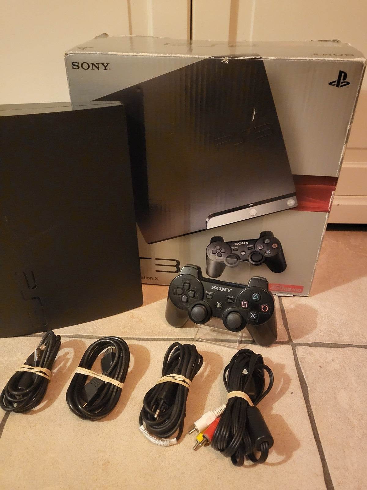 Playstation 3 Slim 250gb Boxed + Sony Controller - Feniks Gameshop