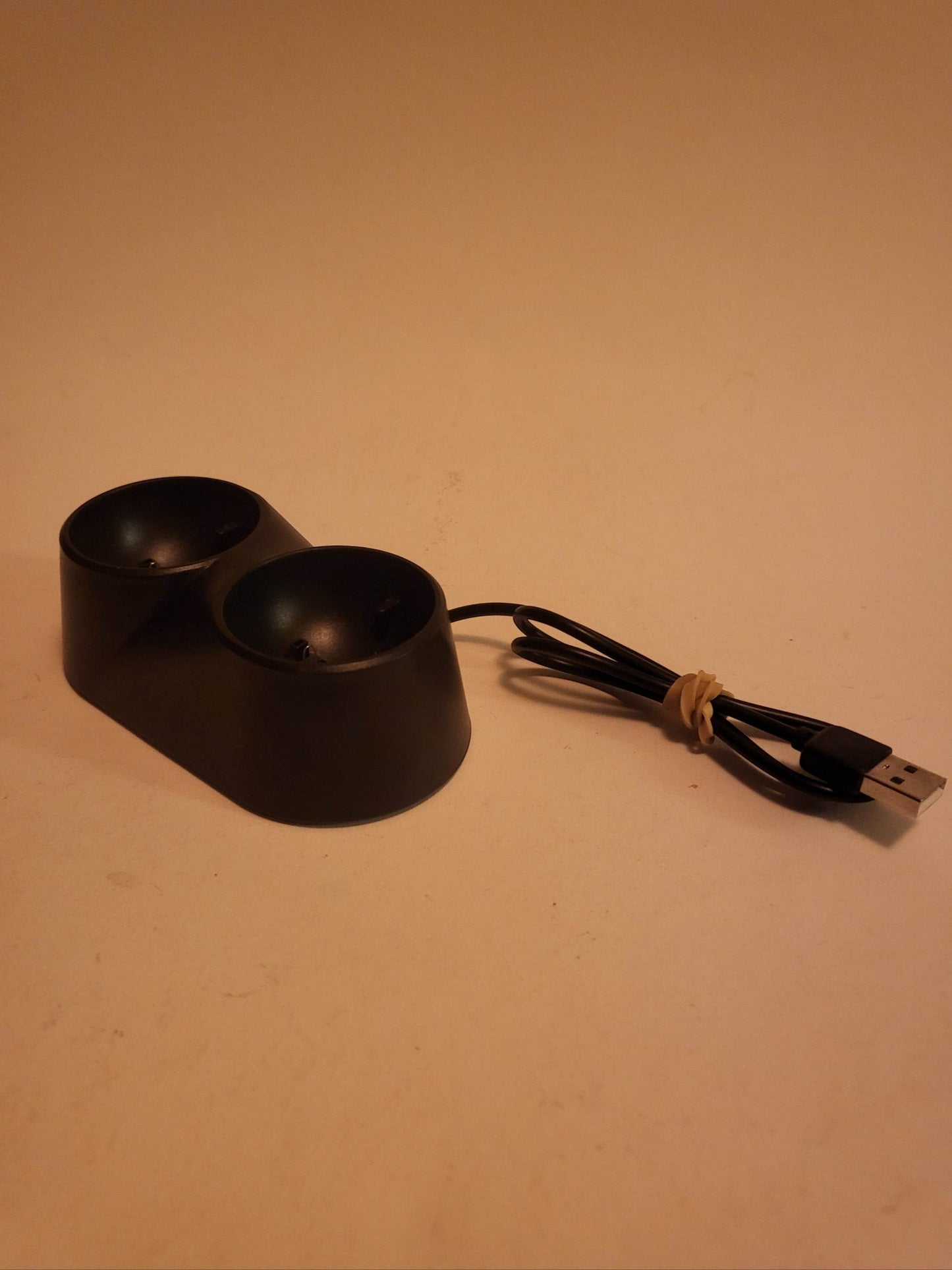 DualCharger voor 2 Move Controllers - Feniks Gameshop