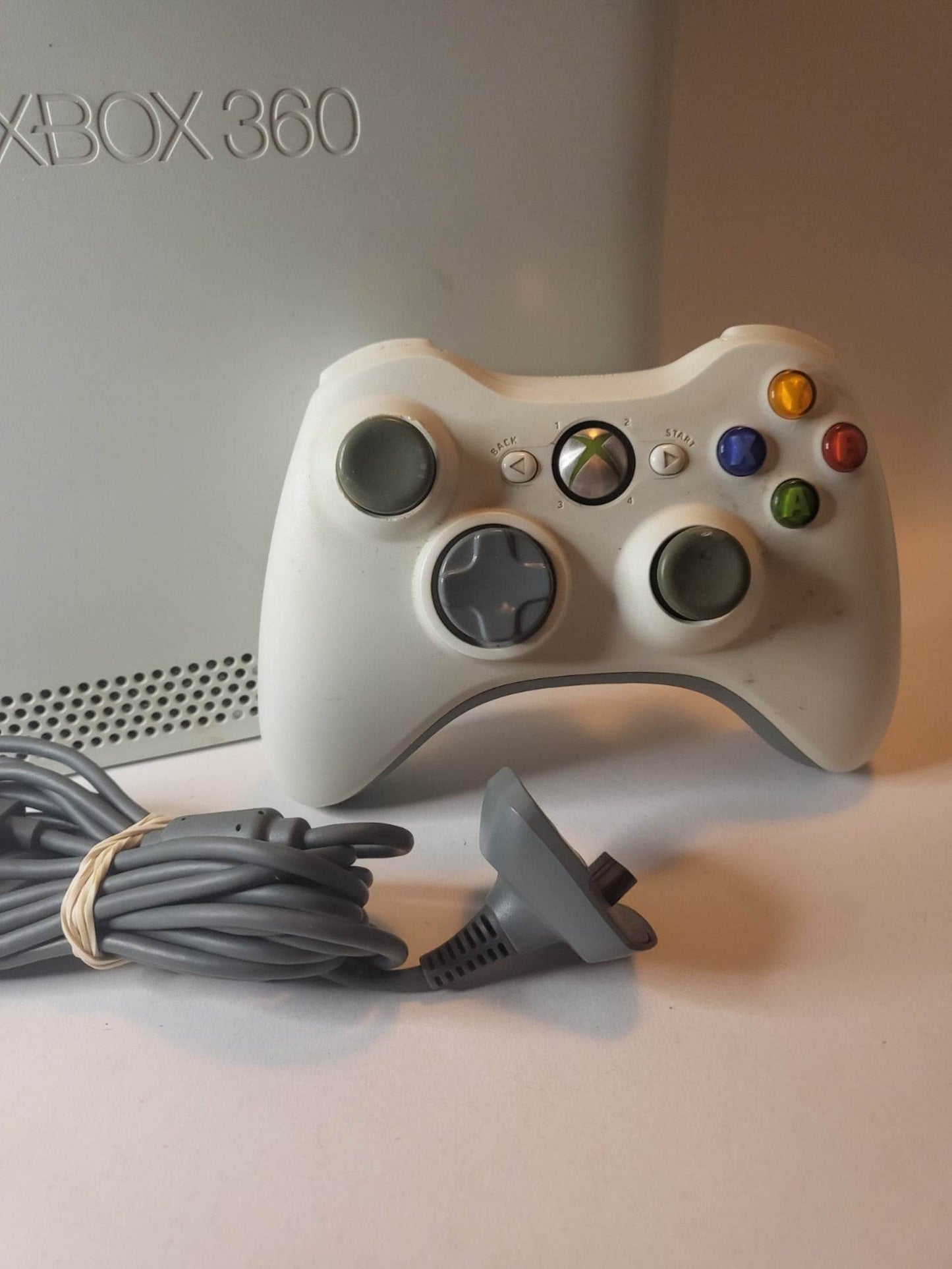 Witte Xbox 360 (120gb) met 1 controller en alle kabels - Feniks Gameshop