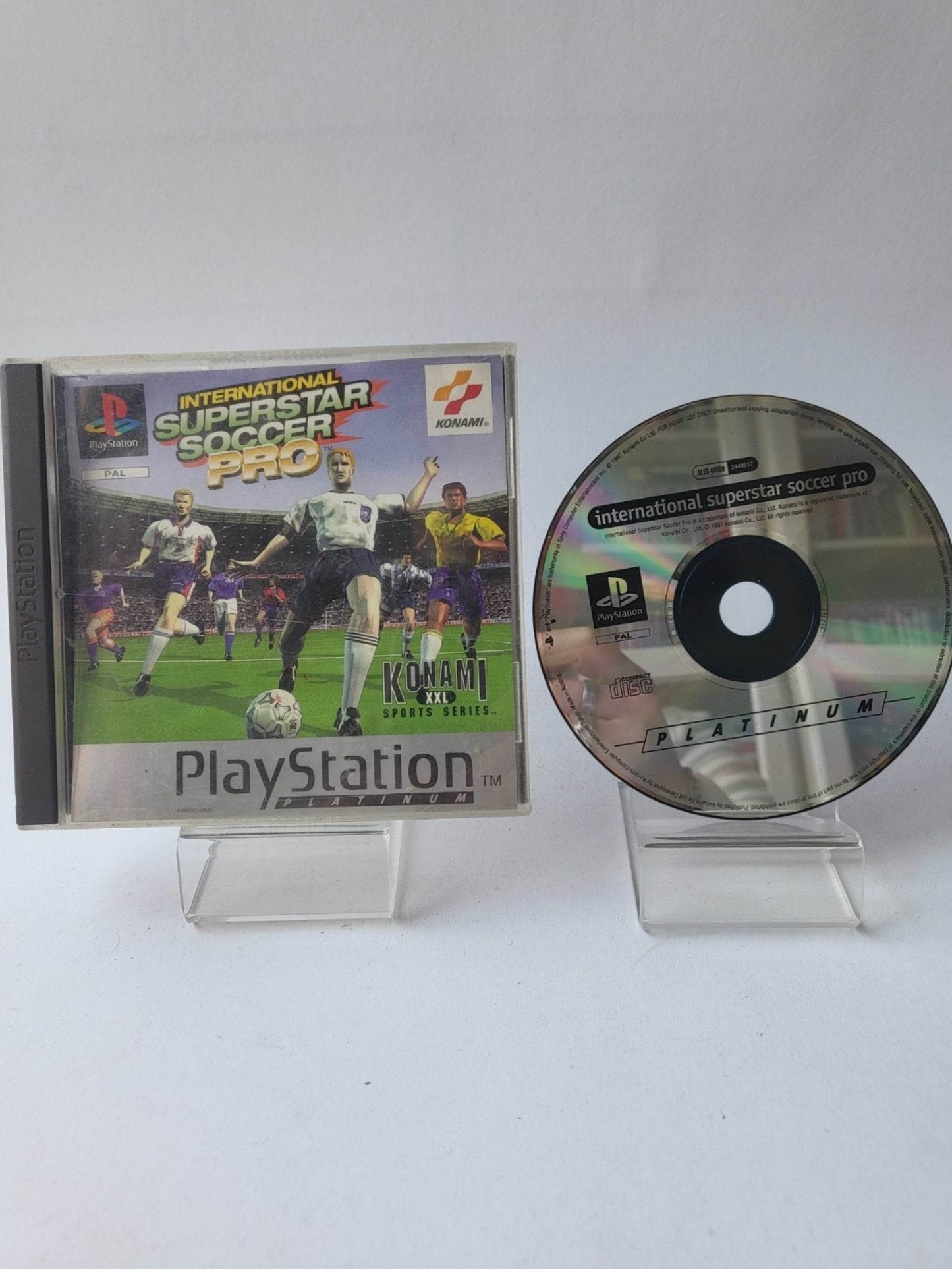 International Superstar Soccer Pro Platinum Playstation 1 - Feniks Gameshop