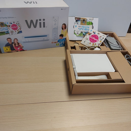 Wii Family Edition komplett im Karton inklusive Wii Sports und Wii Party