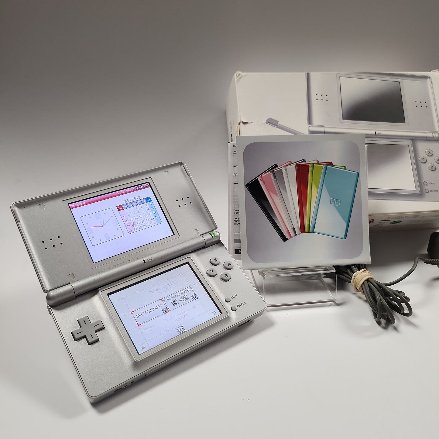 Zilveren Nintendo DS lite in doos