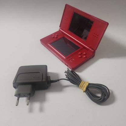 Roter Nintendo DS Lite