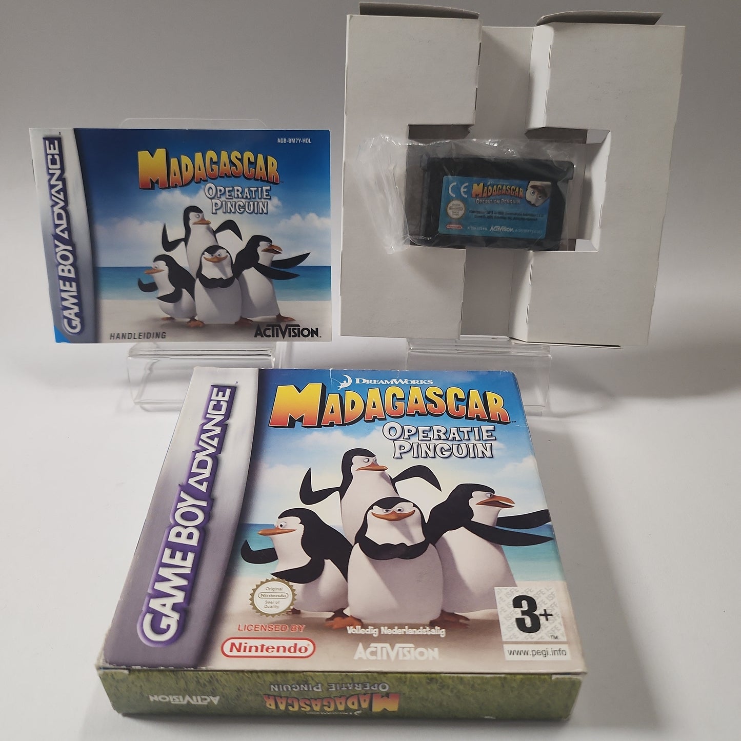 Madagascar Operation Penguin Boxed Game Boy Advance