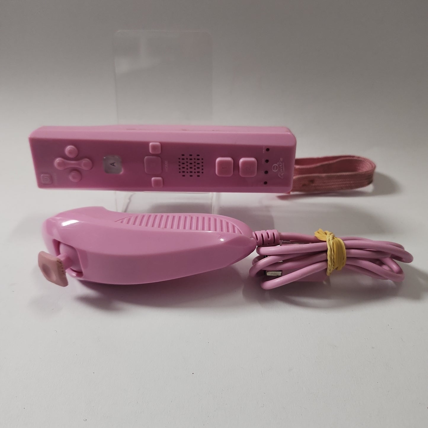 Qware Roze Controller & Nunchuck Nintendo Wii