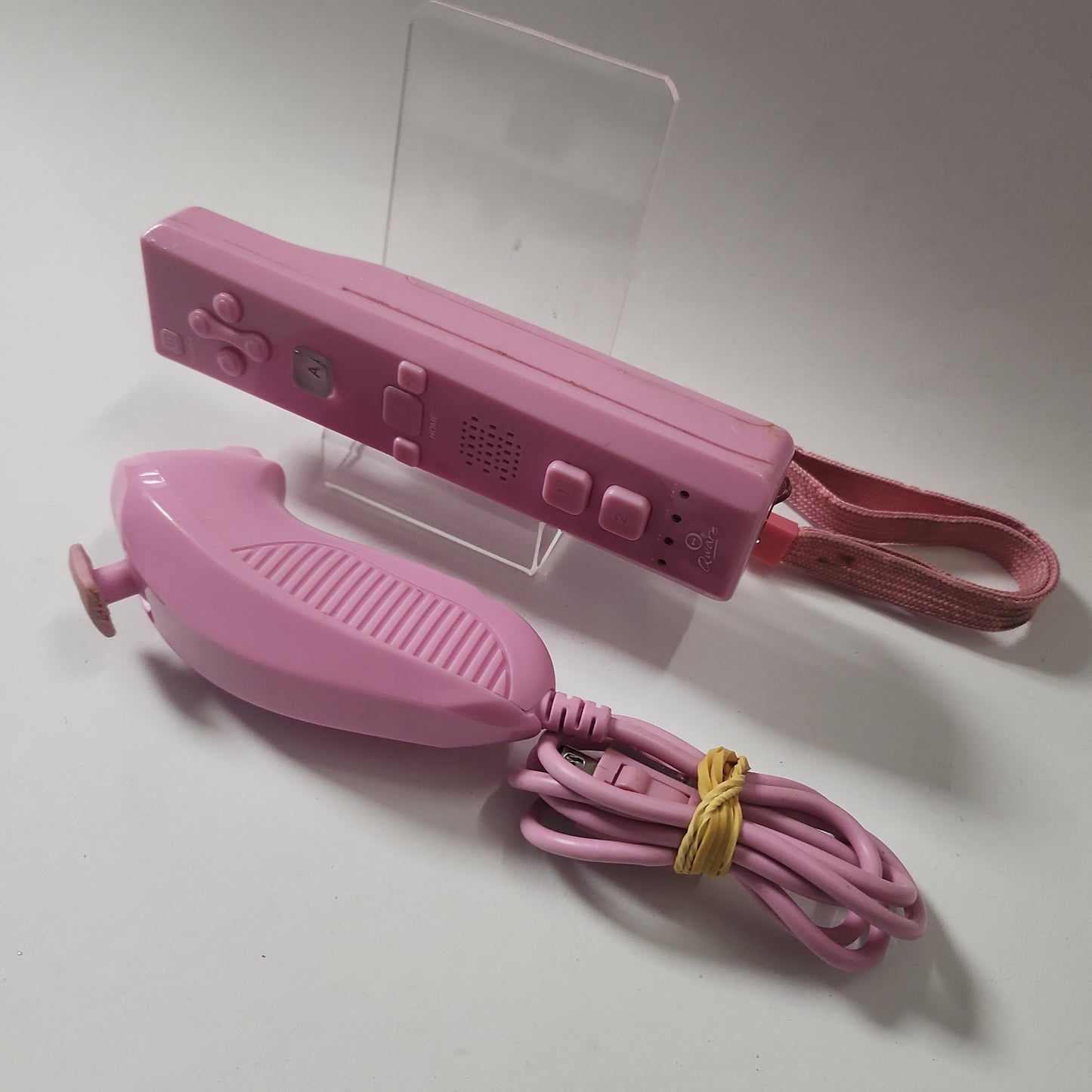 Qware Roze Controller & Nunchuck Nintendo Wii