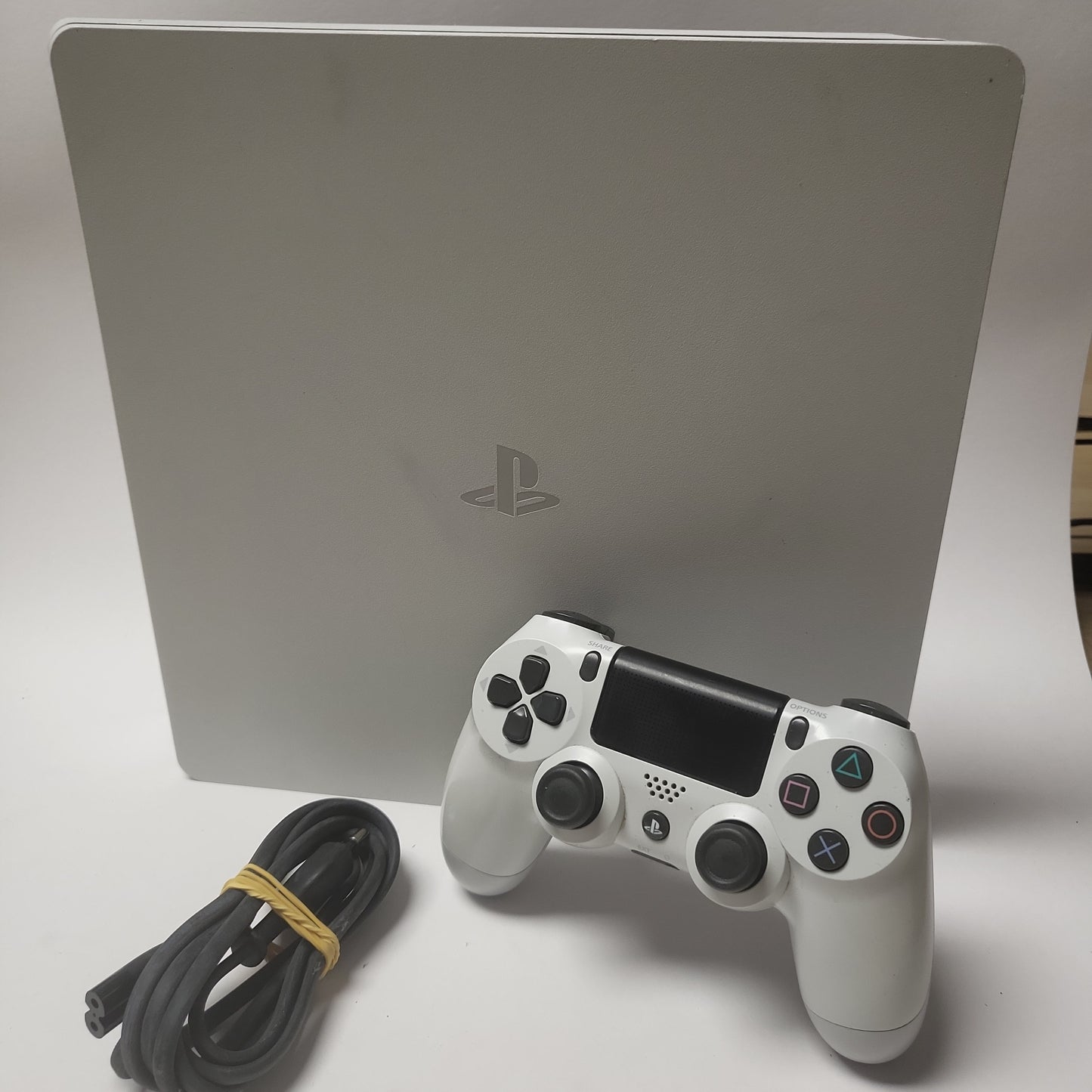 White Slim 500gb + Controller Playstation 4