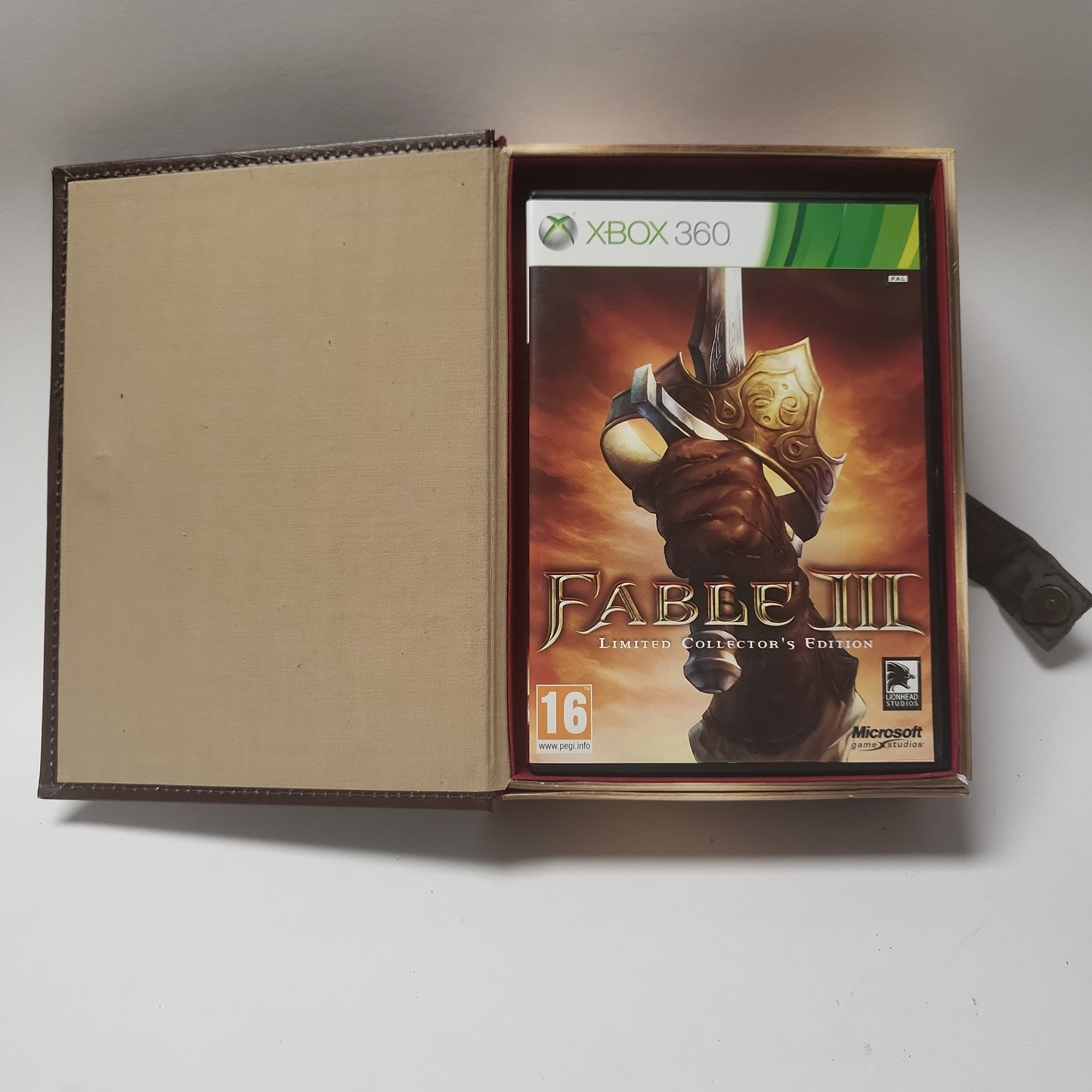 Fable III Limited Collector's Edition Xbox 360