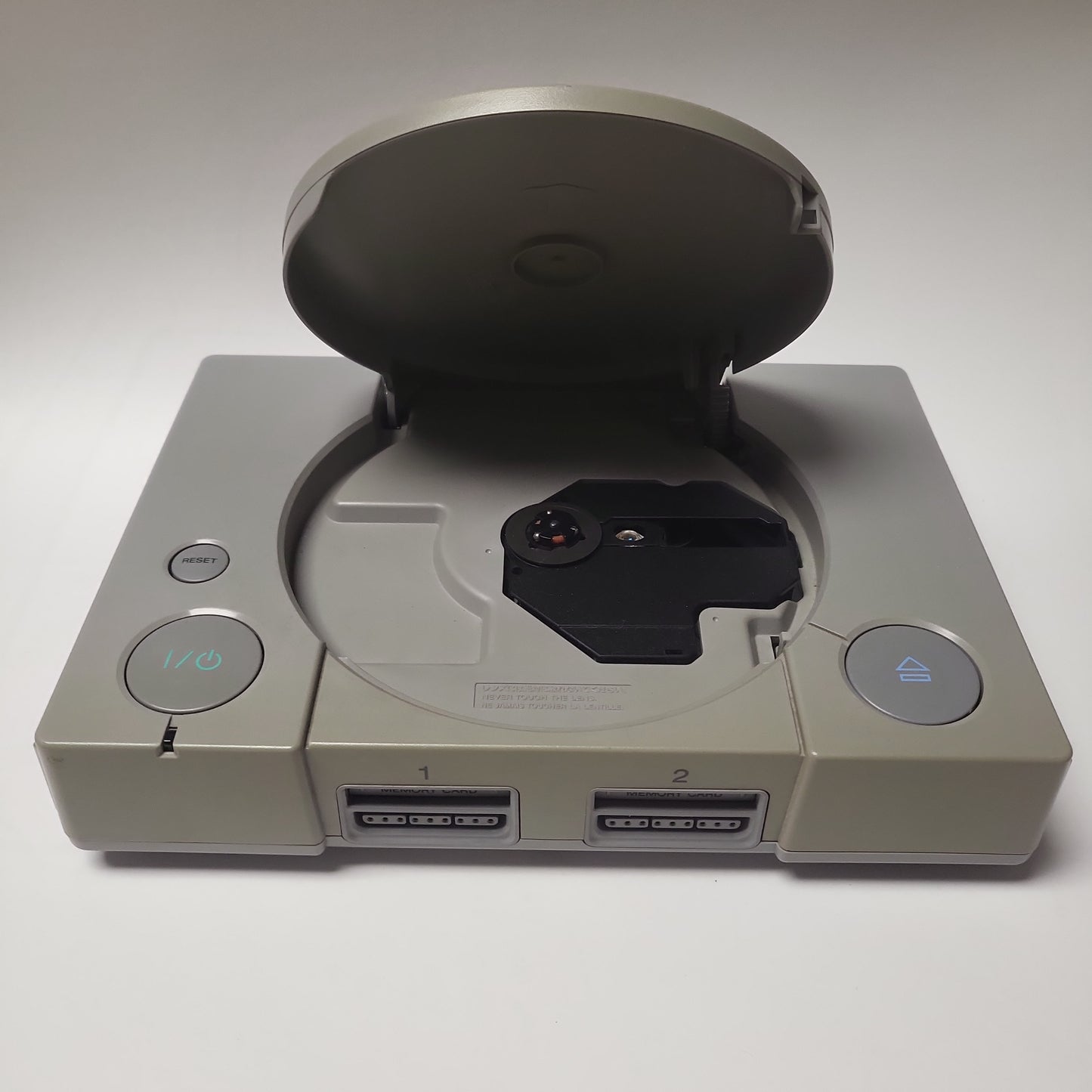 Playstation 1 (SCPH-5502) + 1 Sony  Controller