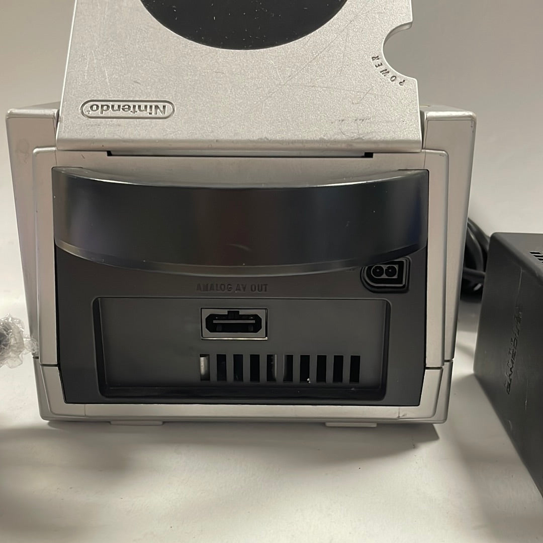 Nintendo Gamecube Zilver met 1 nieuwe paarse controller en alle kabels