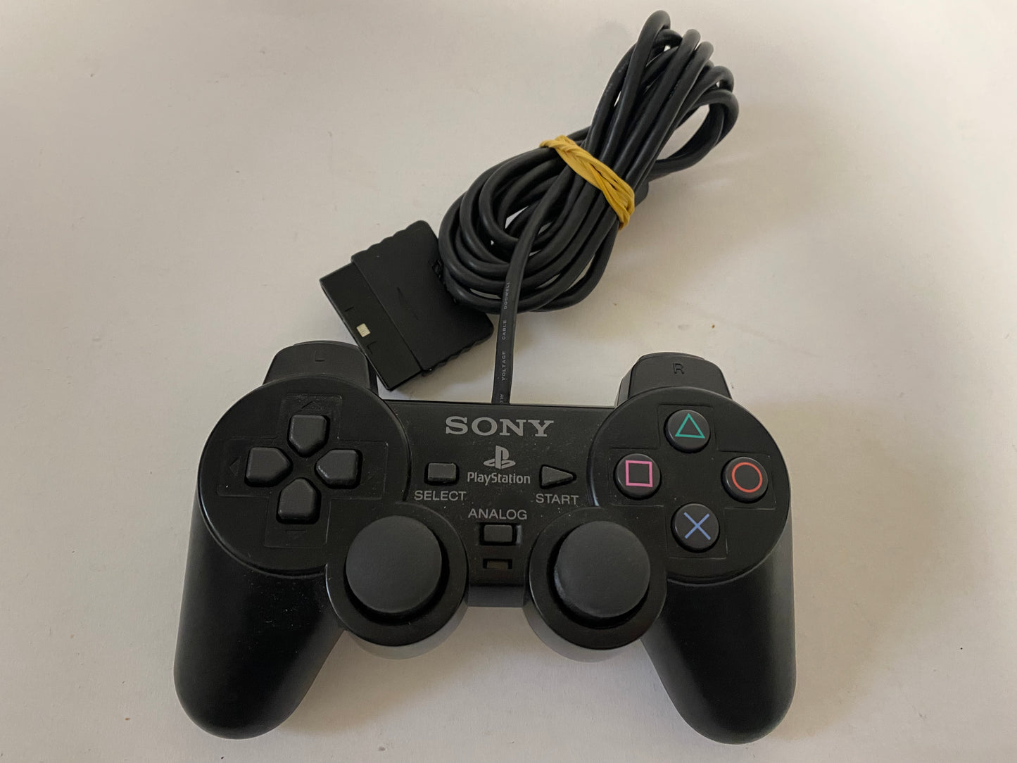 Playstation 2 Slim (SCPH-77004) + 1 Original Sony Controller
