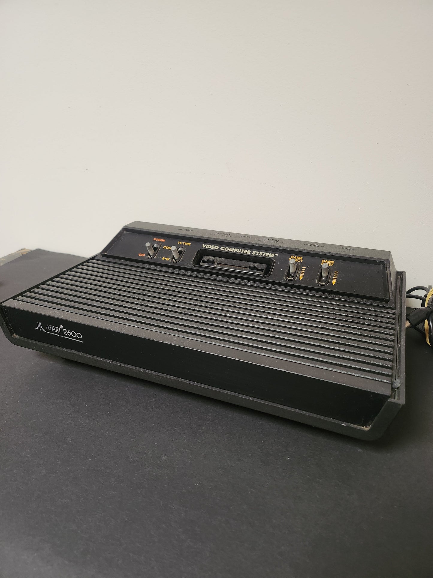 Atari 2600 Console met Originele Controller en Adapter - Atari Consoles
