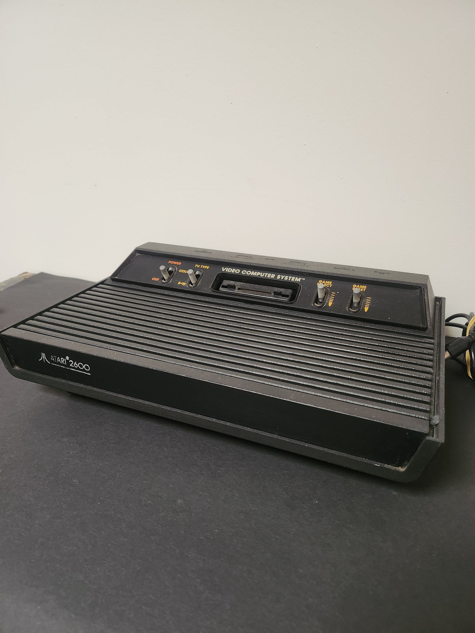 Atari 2600 Console met Originele Controller en Adapter - Atari Consoles