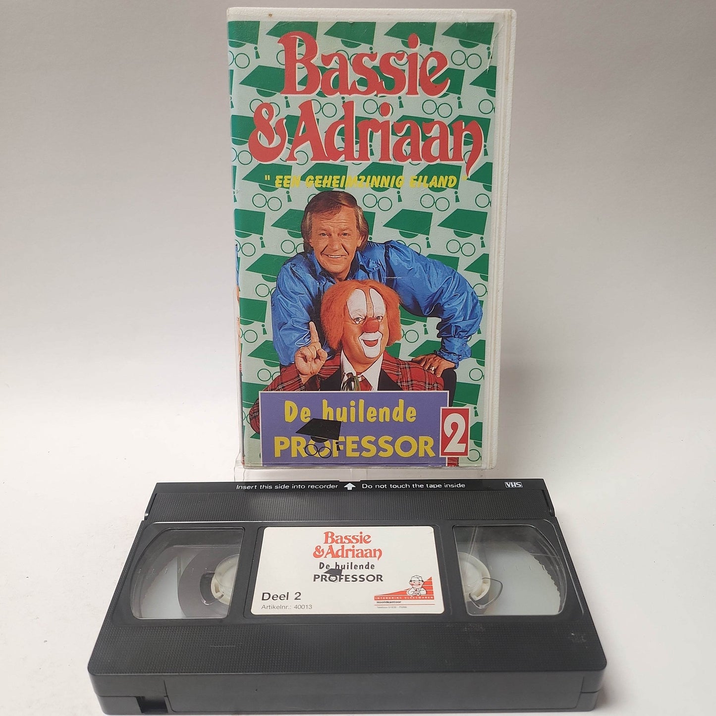 Bassie & Adriaan de Huilende Professor 2 een Gevaarlijk Plan VHS - Feniks Gameshop