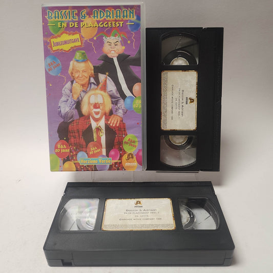 Bassie & Adriaan en de Plaaggeest Deel 1 & 2 VHS - Feniks Gameshop