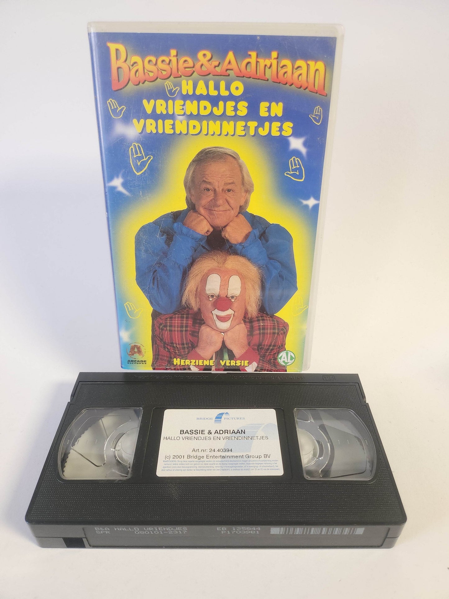 Bassie & Adriaan Hallo Vriendjes en Vriendinnetjes VHS - Feniks Gameshop