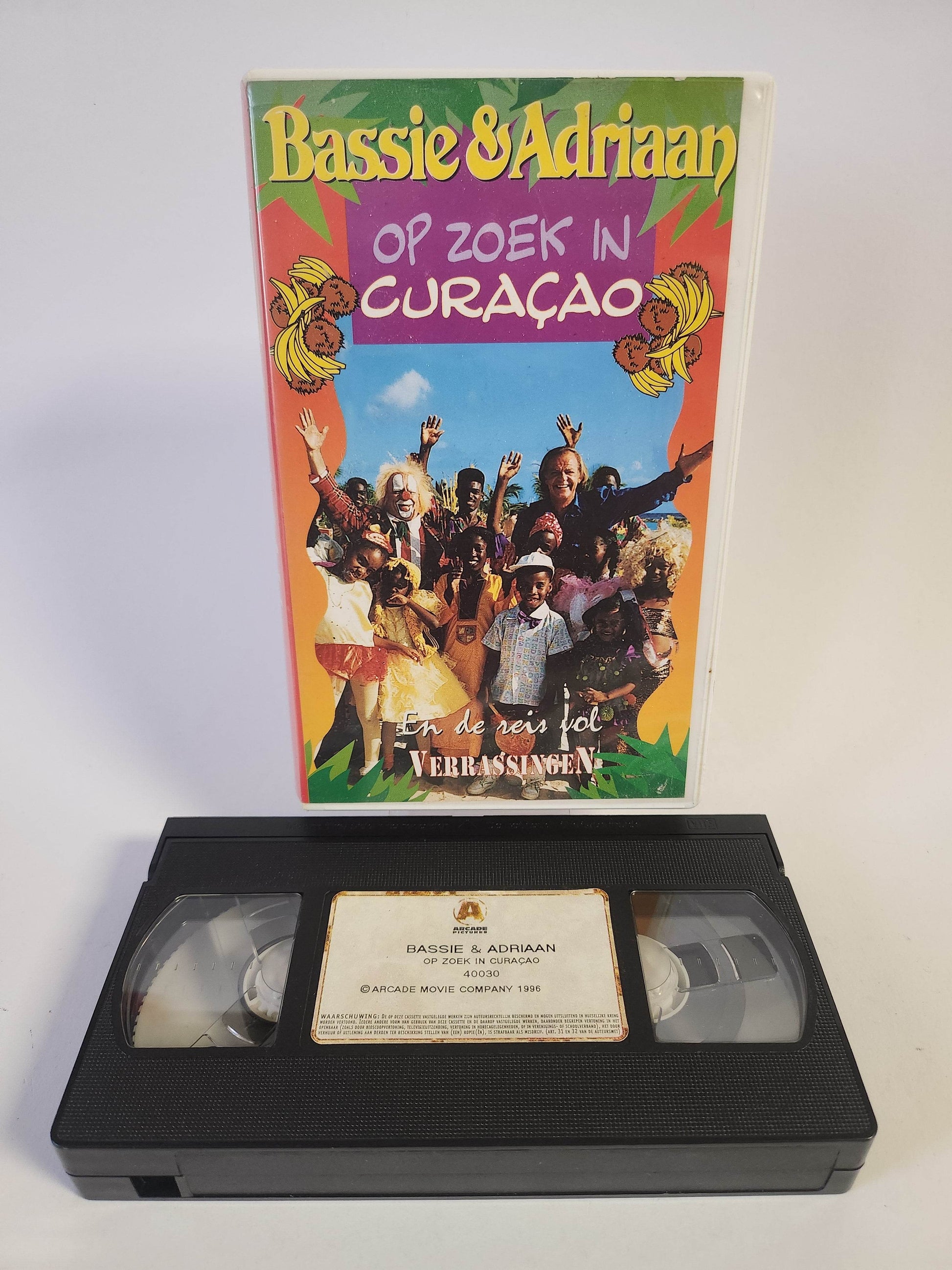 Bassie & Adriaan op zoek in Curaçao VHS - Feniks Gameshop