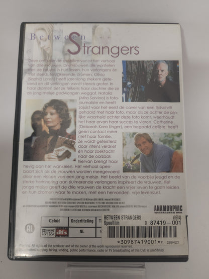 Between Strangers Dvd - Dvd Volwassenen
