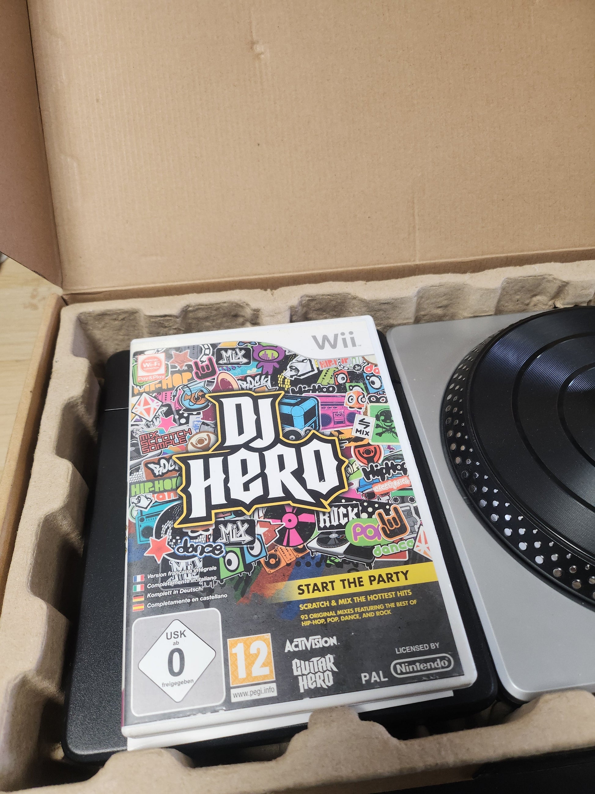 DJ Hero Draaitafel Boxed Nintendo Wii - Nintendo Wii Games