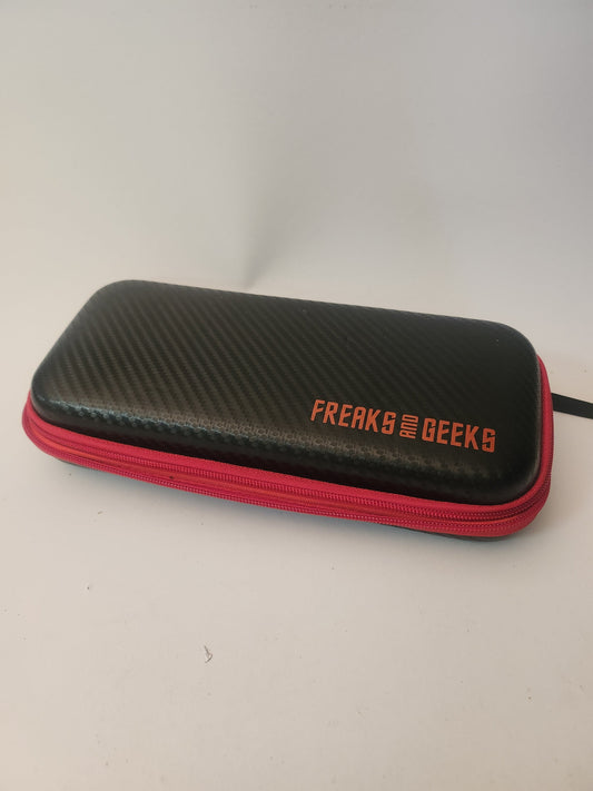 Freaks and Geeks Travelcase Nintendo Switch - Nintendo Switch Accessoires