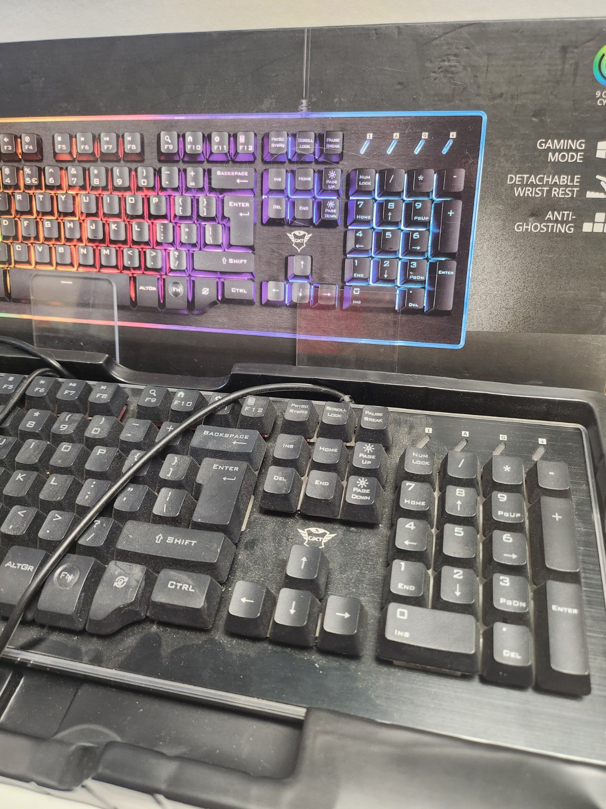 Thrust Thura Semi-Mech-Gaming-Tastatur-PC