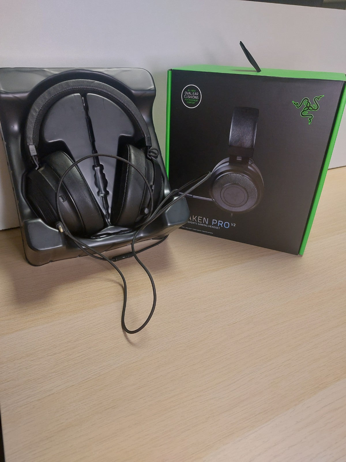 Razer Kraken Pro V2 Analog E-Sports Gaming Headset in doos