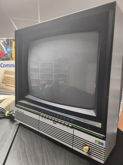 Schließe Commodore 64 ab