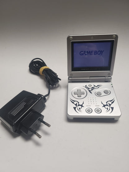 Game Boy Advance SP Silber