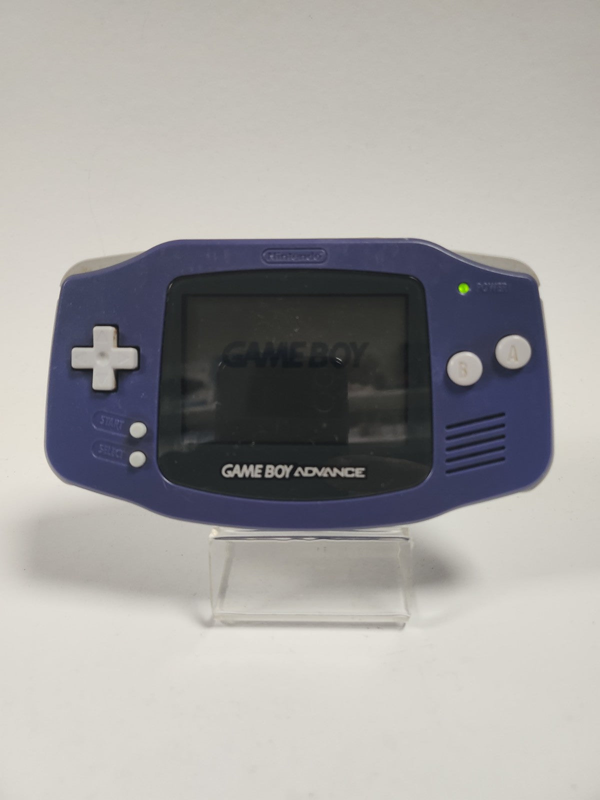 Lila Game Boy Advance