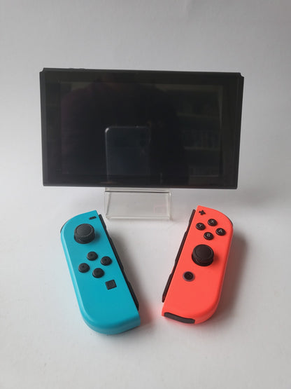 Nintendo Switch komplett im Karton