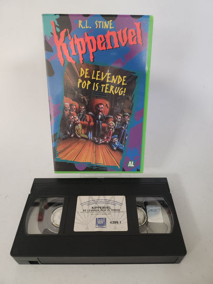 Kippenvel: de Levende Pop is Terug VHS Kids - VHS Kids