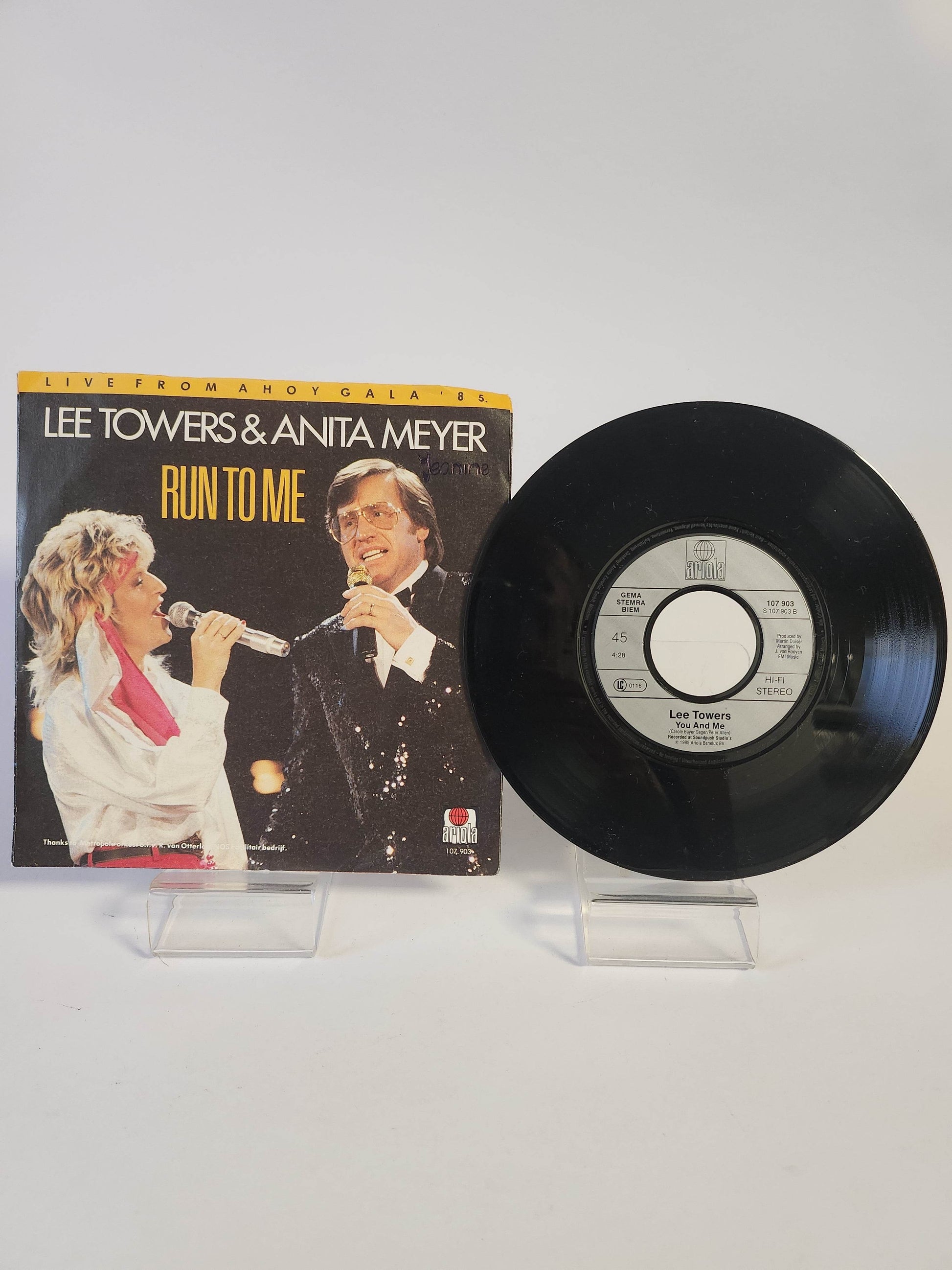 Lee Towers & Anite Meyer: Run to Me Single Vinyl - Feniks Gameshop