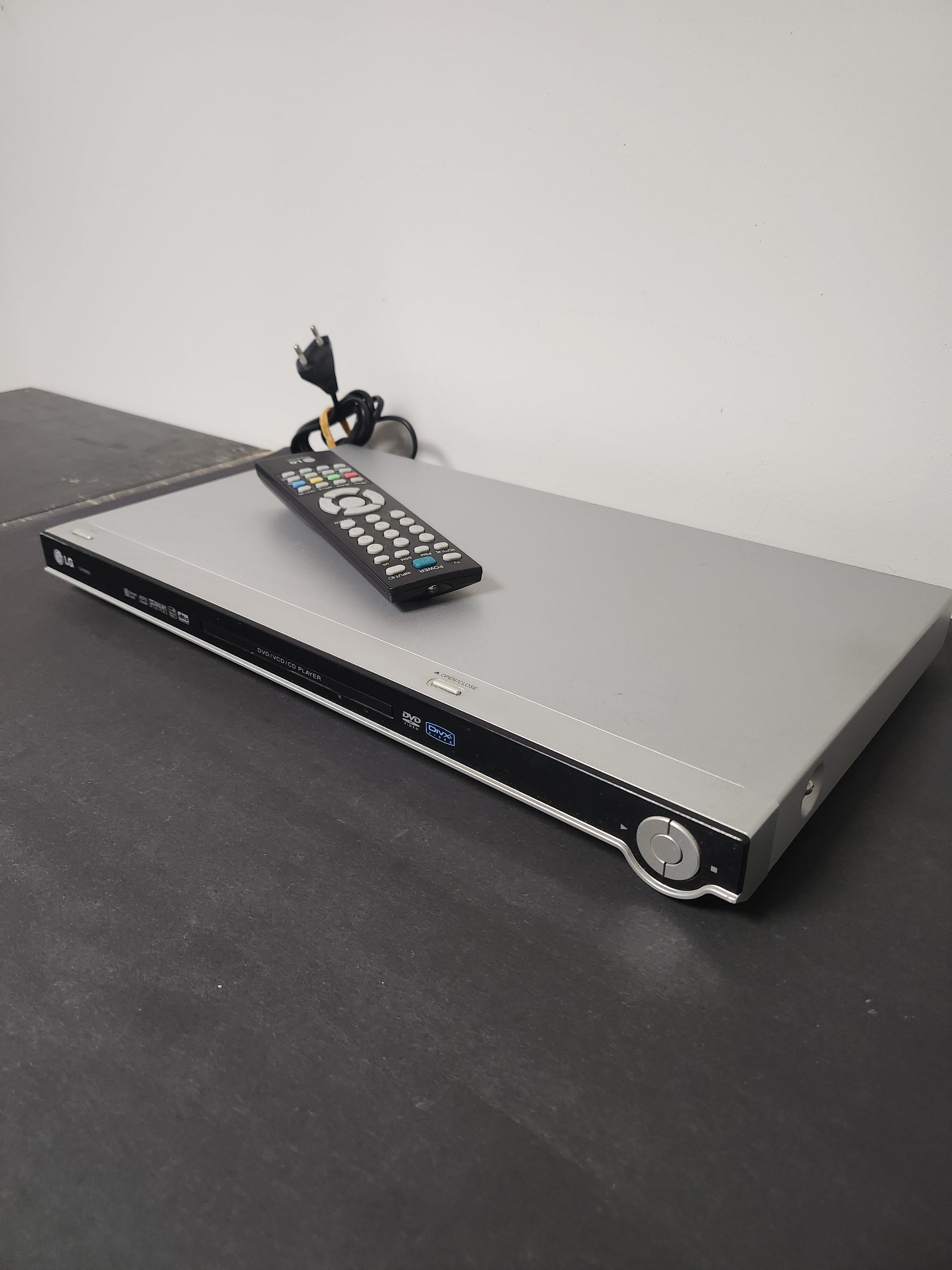 LG DV9000 DVD-Speler met Afstandsbediening - DVD-Speler