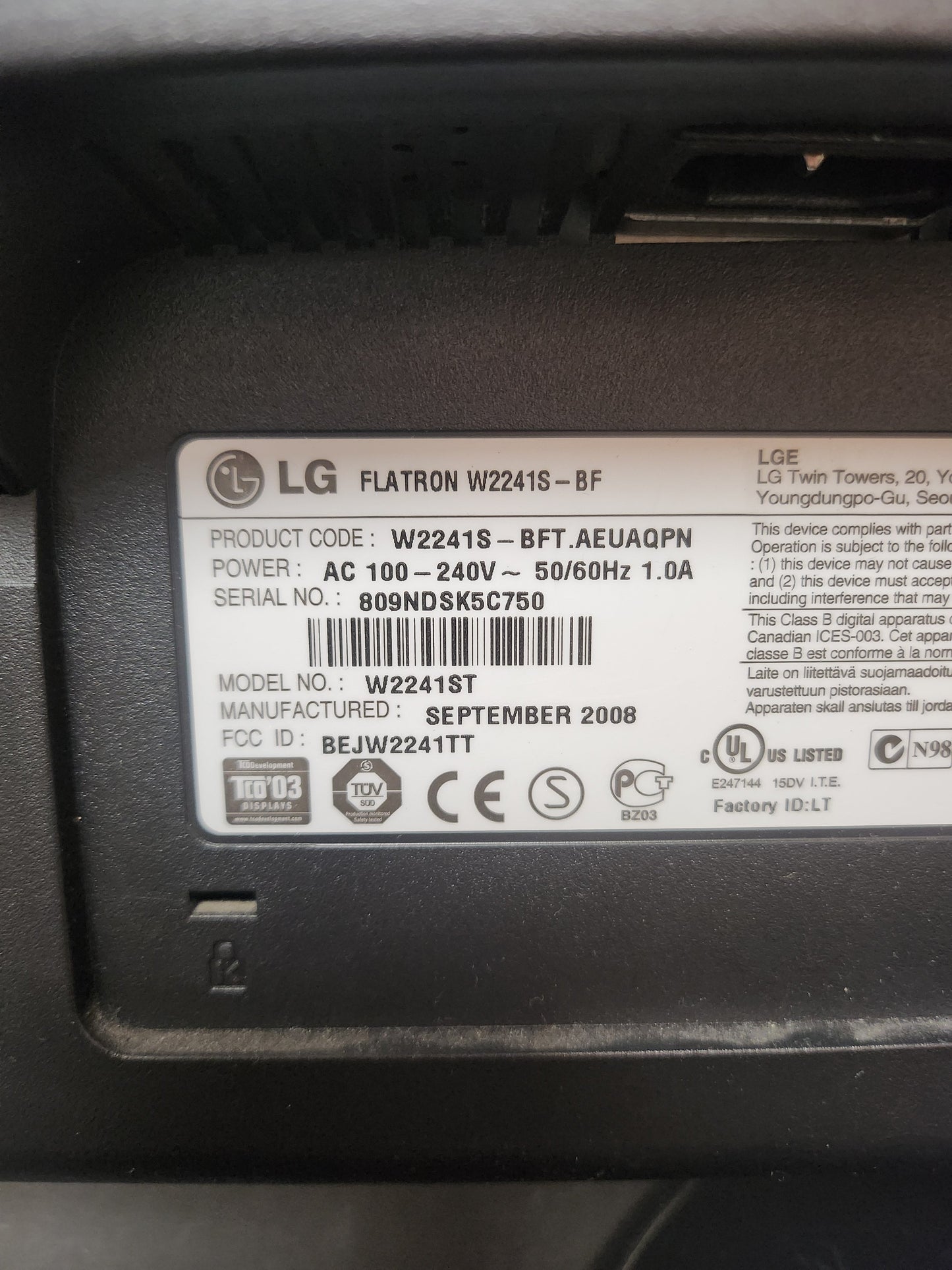 LG Flatron W2241S-BF Monitor 21,6 Inch PC Beeldscherm - PC Beeldscherm