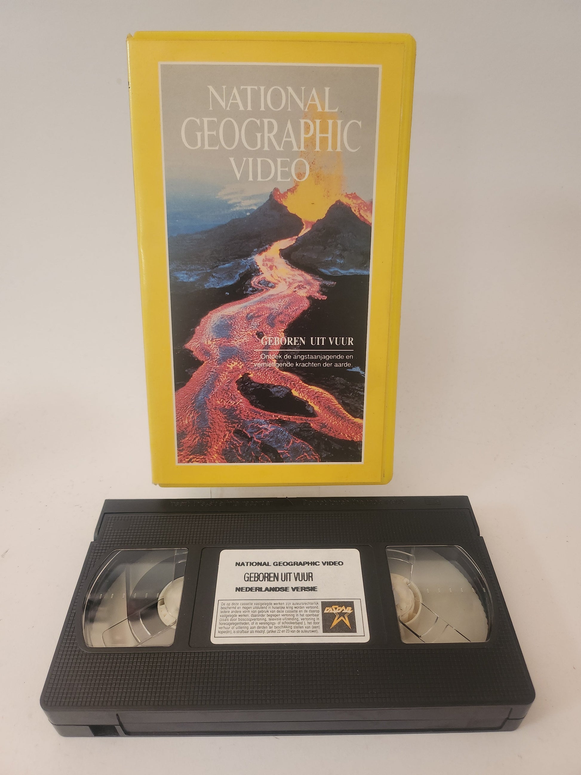 National Geographic Video: Geboren uit Vuur VHS - VHS Volwassenen