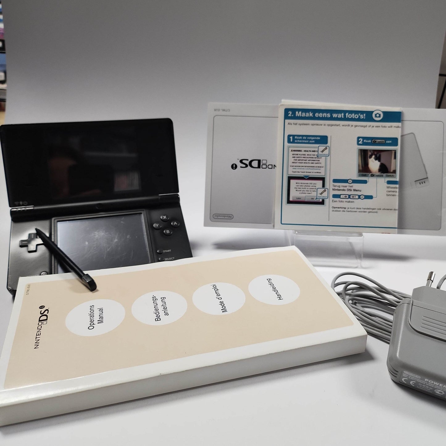 Zwarte Nintendo DSi in doos - Feniks Gameshop