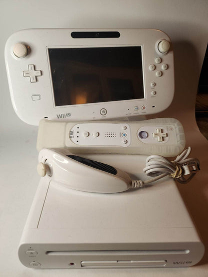 Complete Wii U Set wit 8gb - Feniks Gameshop