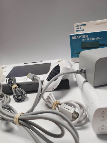 Complete Wii U Set Wit 8gb met Nieuwe Adapter - Feniks Gameshop