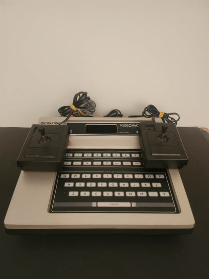 Philips Videopac G7000 + 2 Controllers - Philips videopac consoles