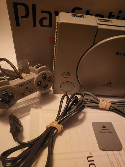 Playstation 1 (SCPH-7502) + Orginele Controller Boxed - Feniks Gameshop