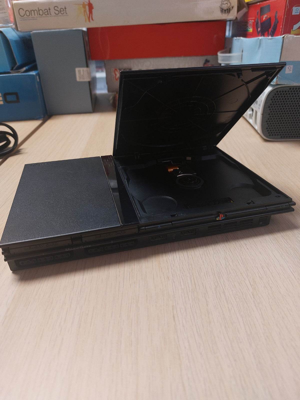 Playstation 2 Slim in doos inclusief memorycard, 2 controllers, ac adaptor , boekjes en AV-kabel - Feniks Gameshop