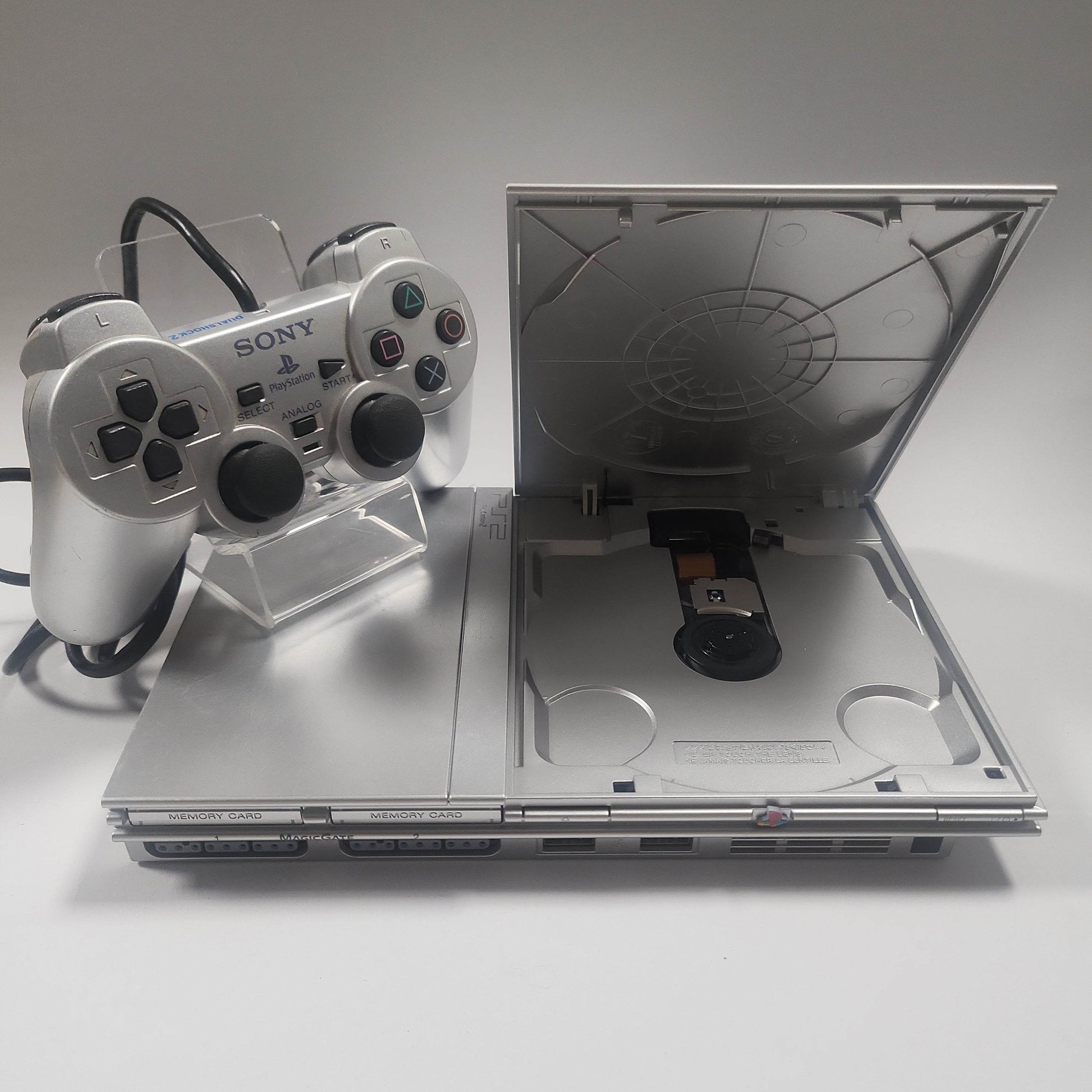 PlayStation 2 Slim Zilver SCPH-75004 + Sony Controller - Playstation 2 Consoles