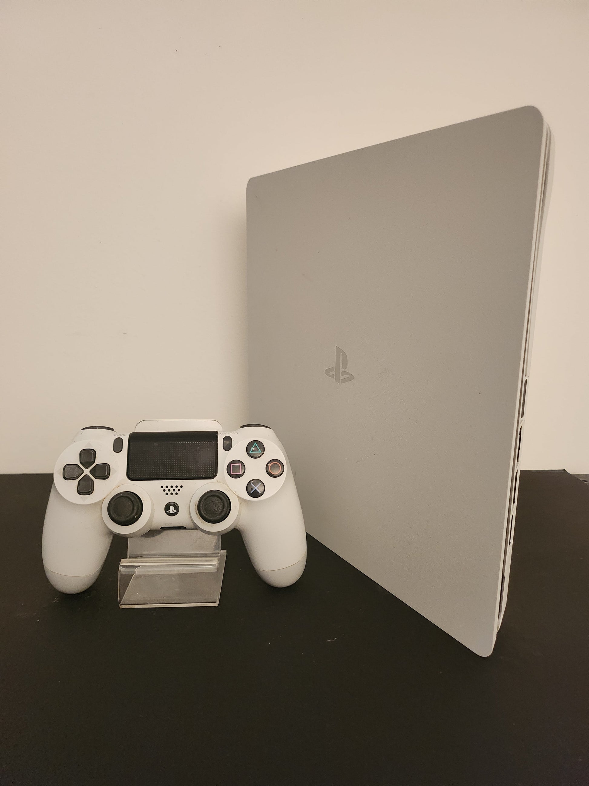 PlayStation 4 500GB Glacier White met Witte DualShock 4 Controller - Playstation 4 Consoles