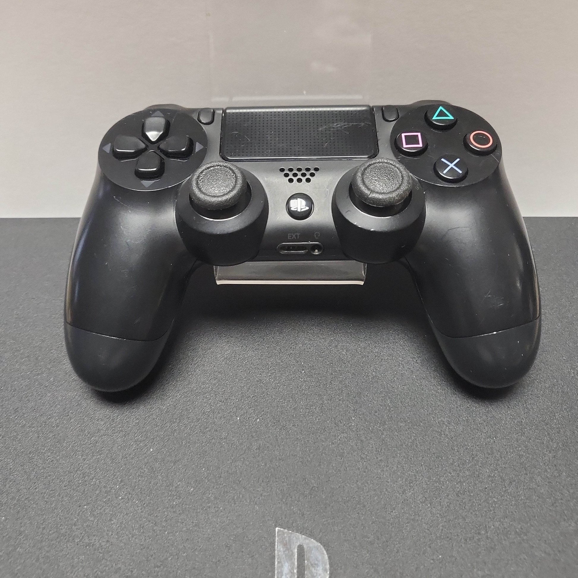 Playstation 4 Pro + Orginele Controller - Feniks Gameshop